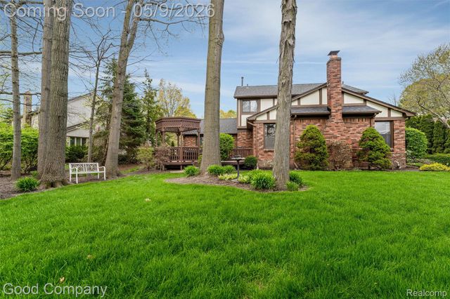 20063 Hudson Bay Court, Clinton Charter Township, MI 48038