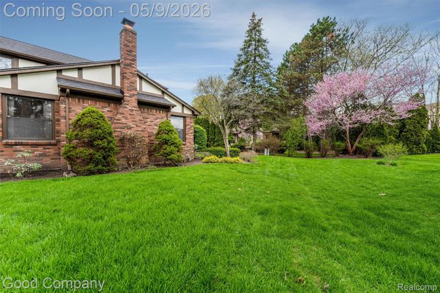 20063 Hudson Bay Court, Clinton Charter Township, MI 48038