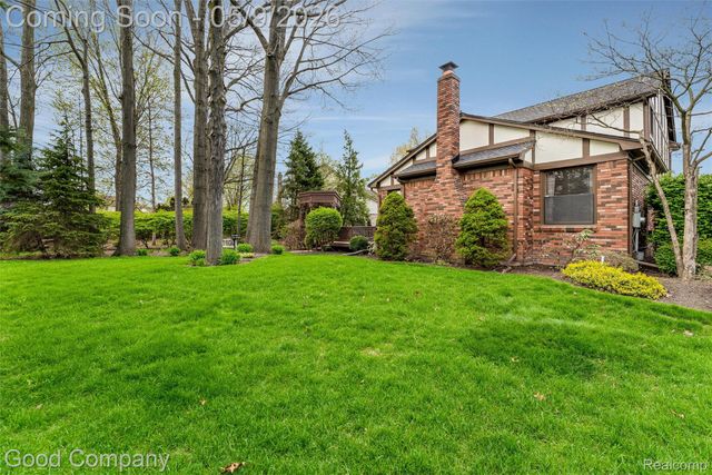 20063 Hudson Bay Court, Clinton Charter Township, MI 48038