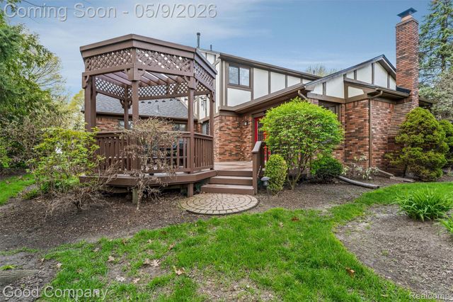 20063 Hudson Bay Court, Clinton Charter Township, MI 48038