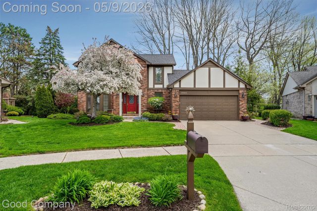 20063 Hudson Bay Court, Clinton Charter Township, MI 48038
