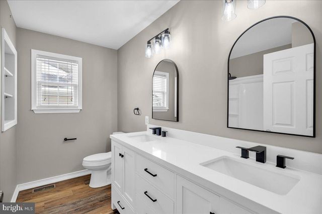 132 BETSY ROSS WAY, Woodbury, NJ 08096