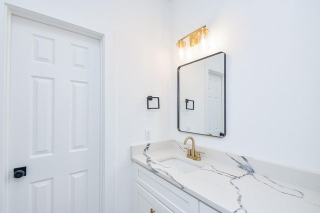 4913 Nichols Street, Houston, TX 77020