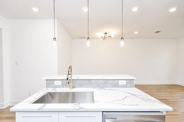 4913 Nichols Street, Houston, TX 77020