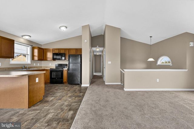 126 INVASION CT, Bunker Hill, WV 25413