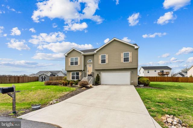 126 INVASION CT, Bunker Hill, WV 25413