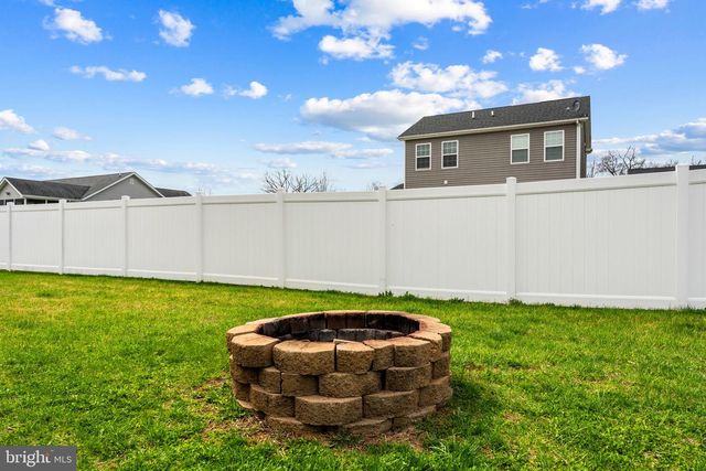 126 INVASION CT, Bunker Hill, WV 25413