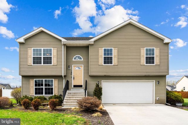 126 INVASION CT, Bunker Hill, WV 25413