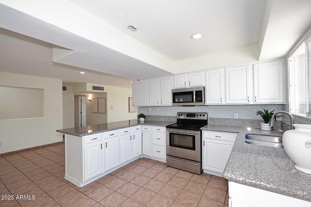 4031 N 81ST Avenue, Phoenix, AZ 85033