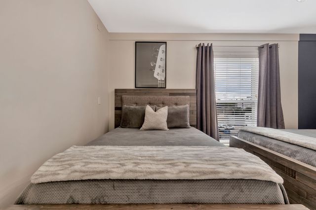 11 Music Sq E Apt 203, Nashville, TN 37203