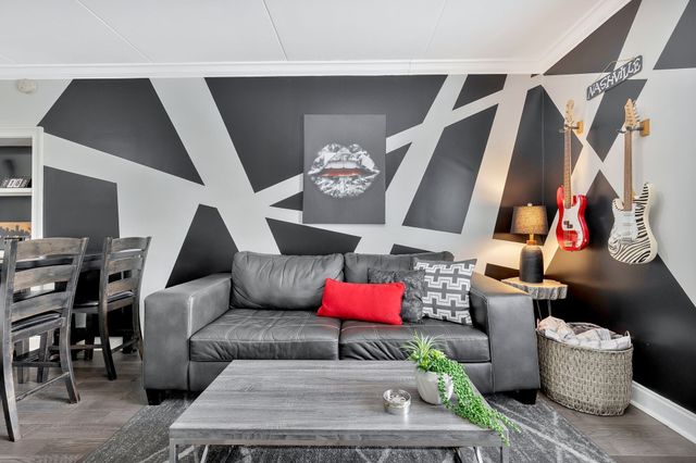 11 Music Sq E Apt 203, Nashville, TN 37203