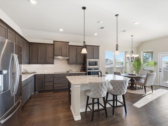 6505 Molly Anita Drive, Burleson, TX 76058