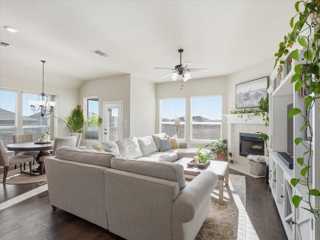 6505 Molly Anita Drive, Burleson, TX 76058