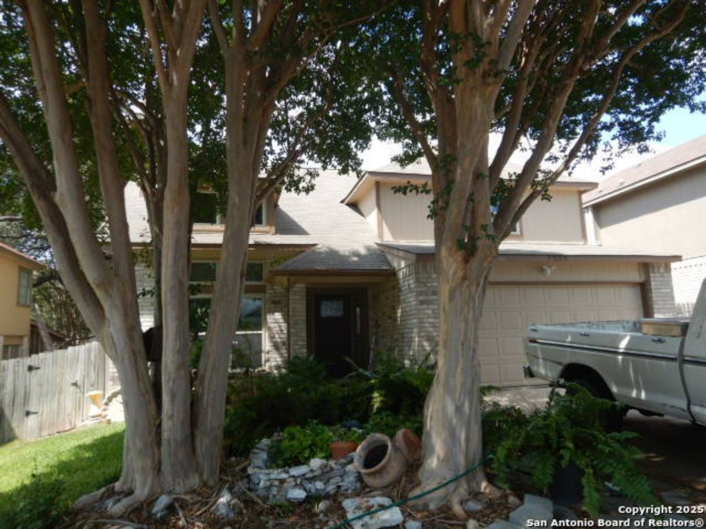 2533 Montebello, San Antonio, TX 78259