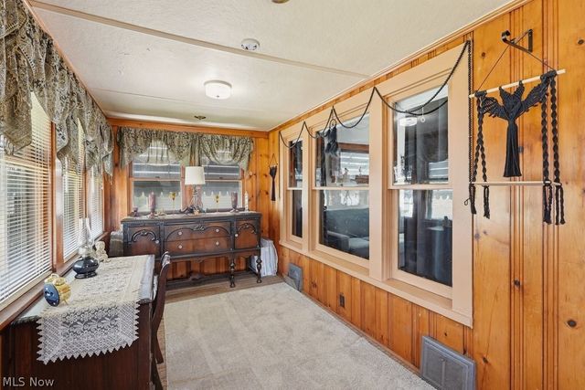 8101 Vineyard Avenue, Cleveland, OH 44105