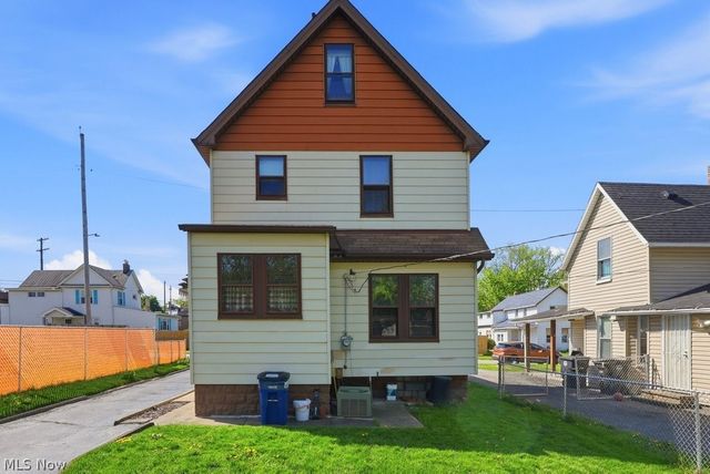 8101 Vineyard Avenue, Cleveland, OH 44105