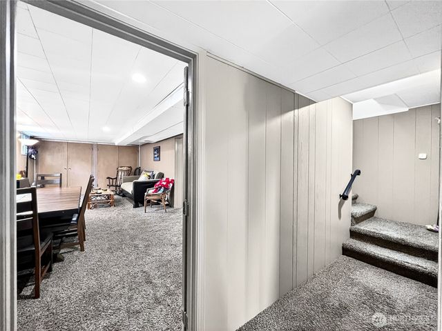 610 4th Street NE, Puyallup, WA 98372