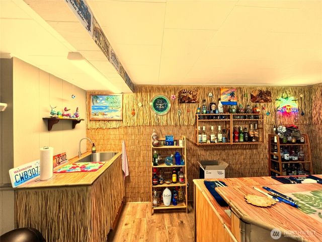 610 4th Street NE, Puyallup, WA 98372