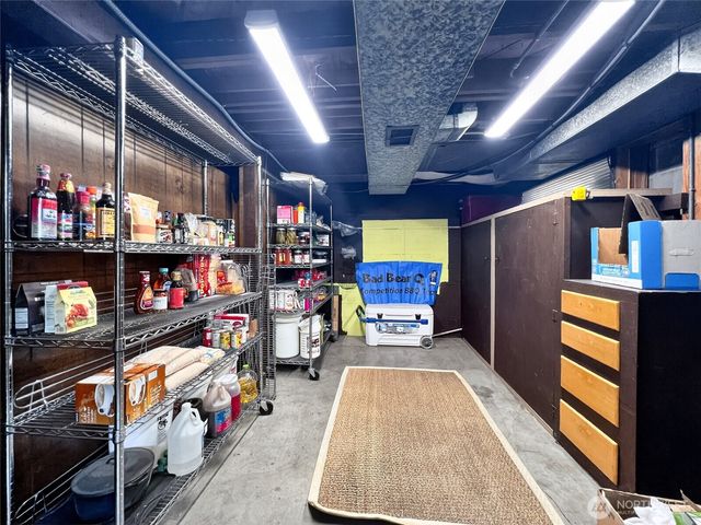 610 4th Street NE, Puyallup, WA 98372