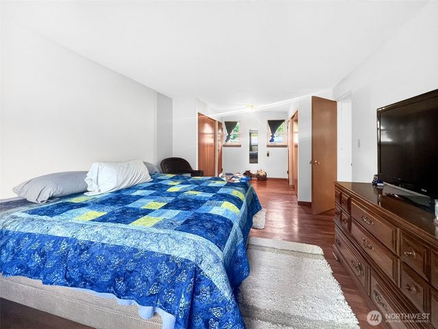 610 4th Street NE, Puyallup, WA 98372