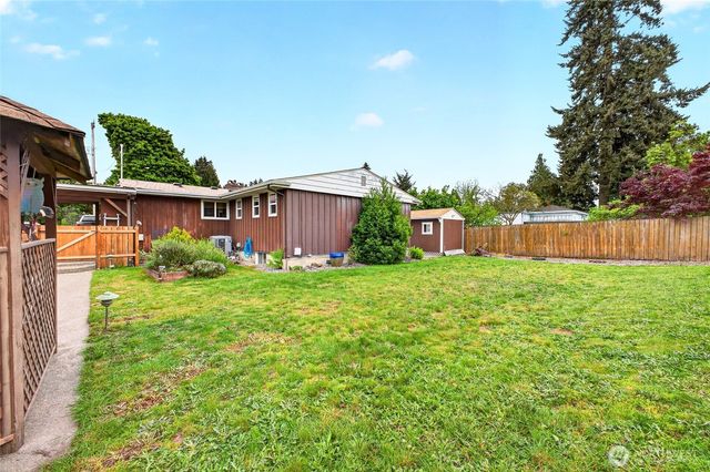 610 4th Street NE, Puyallup, WA 98372