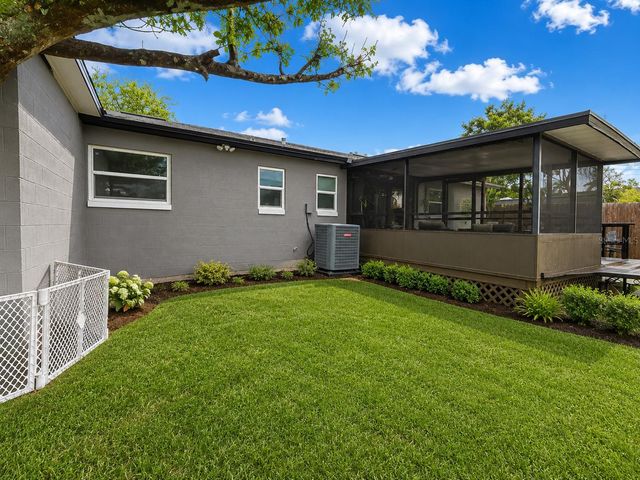 1050 BLACKWOOD STREET, Altamonte Springs, FL 32701