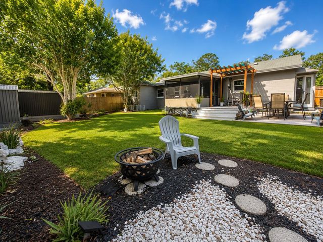 1050 BLACKWOOD STREET, Altamonte Springs, FL 32701