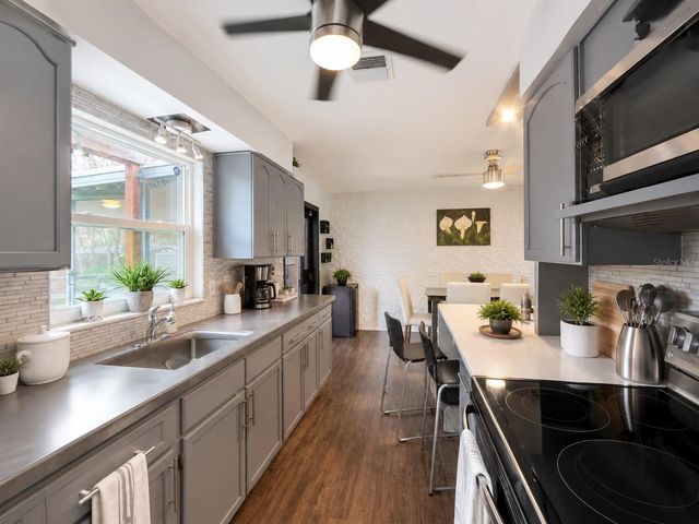 1050 BLACKWOOD STREET, Altamonte Springs, FL 32701