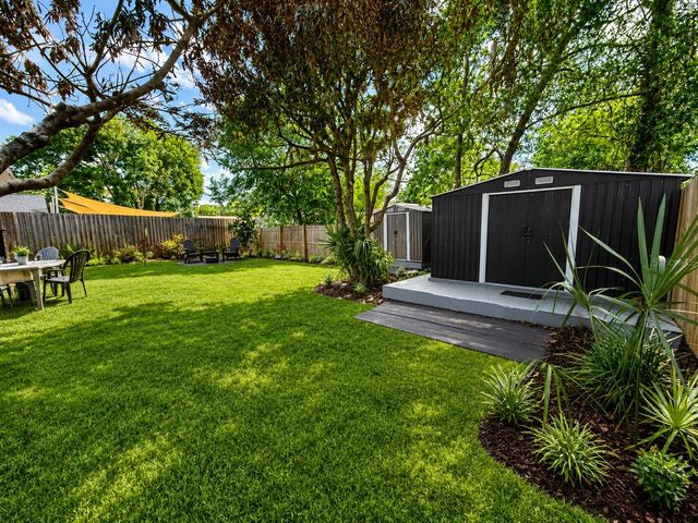1050 BLACKWOOD STREET, Altamonte Springs, FL 32701