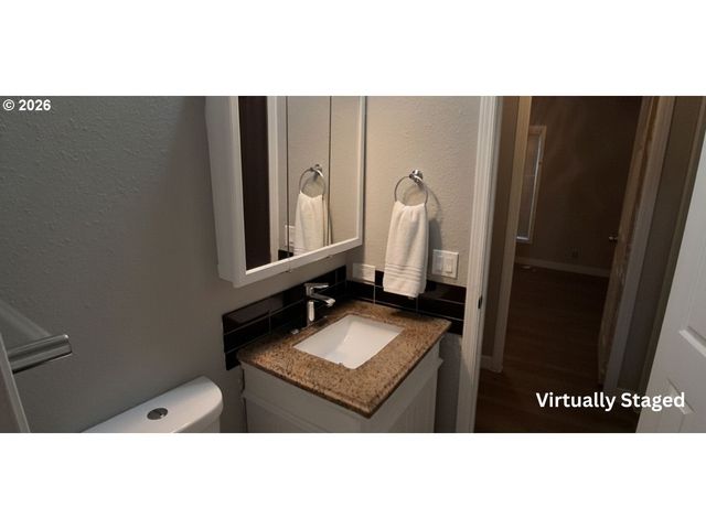 8300 Ne QUATAMA St 159, Beaverton, OR 97006