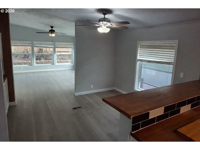 8300 Ne QUATAMA St 159, Beaverton, OR 97006