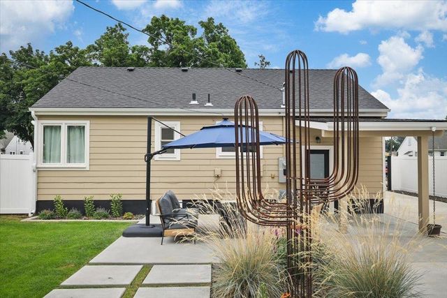 718 E 40th Ave, Spokane, WA 99203