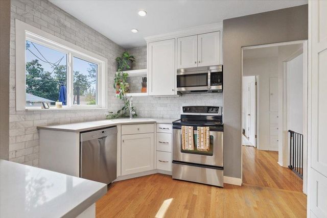 718 E 40th Ave, Spokane, WA 99203