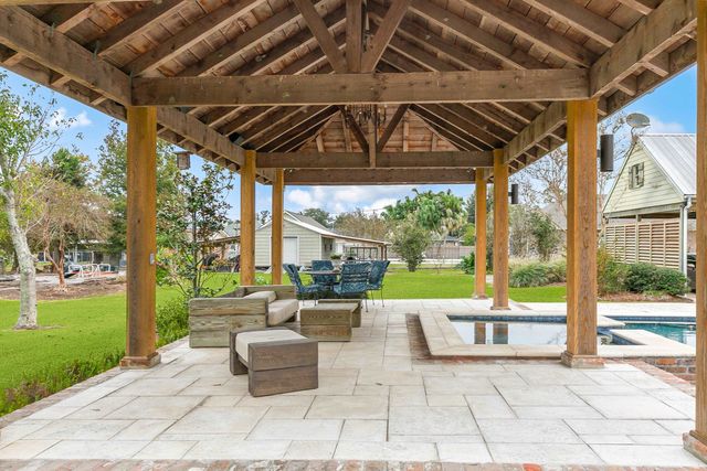 8601 East Avenue A, Cut Off, LA 70345