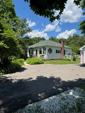79 Adams St, Medfield, MA 02052