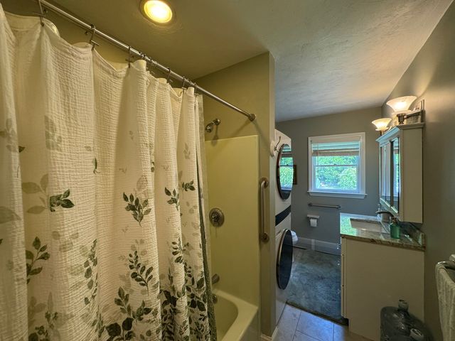 79 Adams St, Medfield, MA 02052
