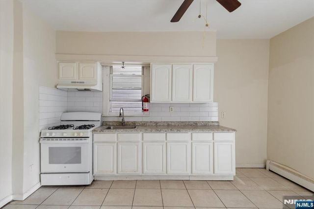422 Jelliff Avenue, Newark, NJ 07112
