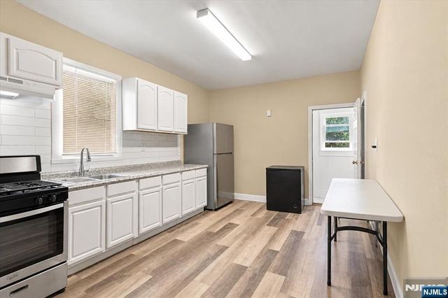 422 Jelliff Avenue, Newark, NJ 07112