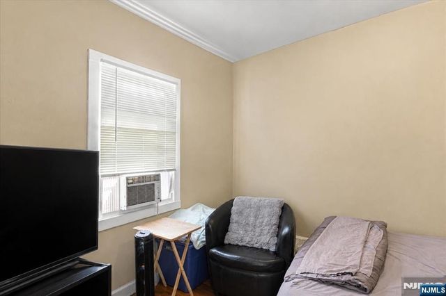 422 Jelliff Avenue, Newark, NJ 07112