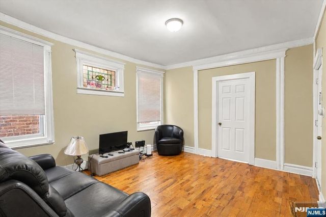 422 Jelliff Avenue, Newark, NJ 07112