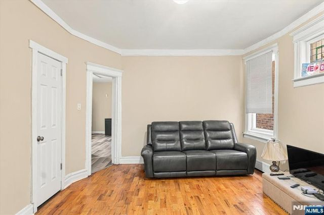 422 Jelliff Avenue, Newark, NJ 07112