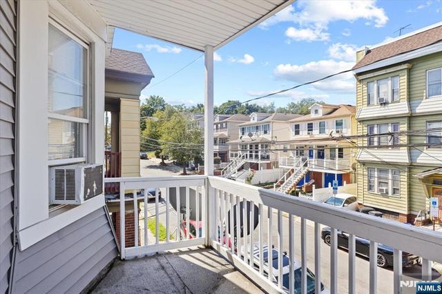 422 Jelliff Avenue, Newark, NJ 07112