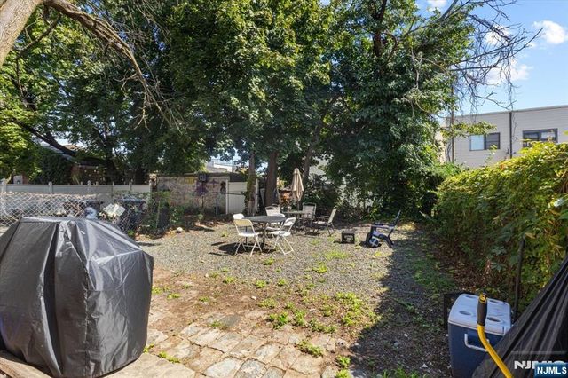 422 Jelliff Avenue, Newark, NJ 07112