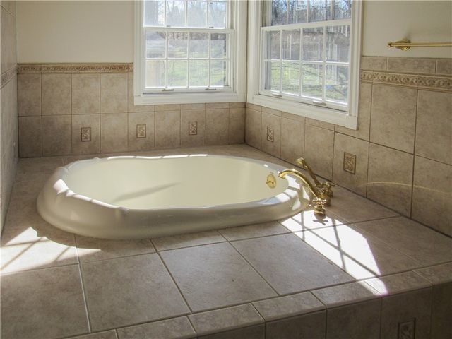 2350 Mount Vernon Ave, Murrysville, PA 15632