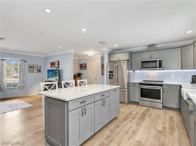 3523 Santiago WAY, Naples, FL 34105