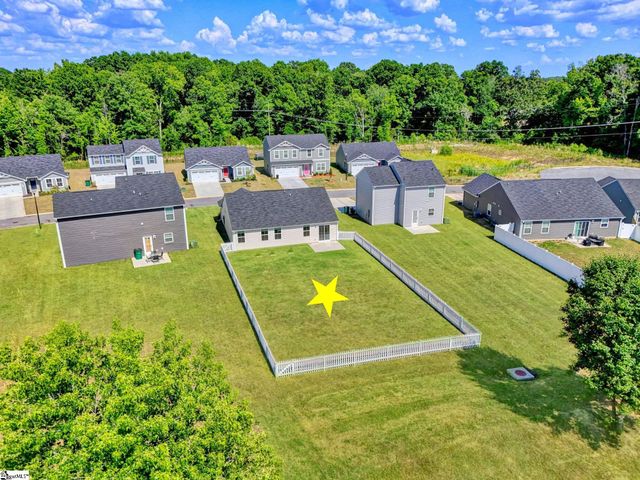 220 Highland Station Drive, Clinton, SC 29325