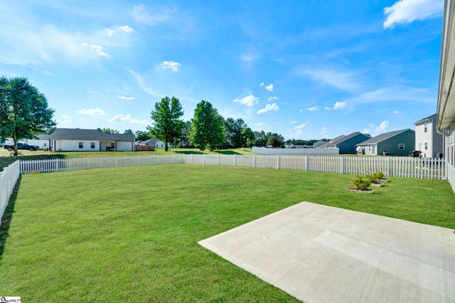 220 Highland Station Drive, Clinton, SC 29325