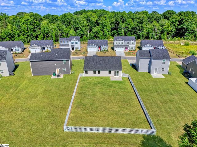 220 Highland Station Drive, Clinton, SC 29325