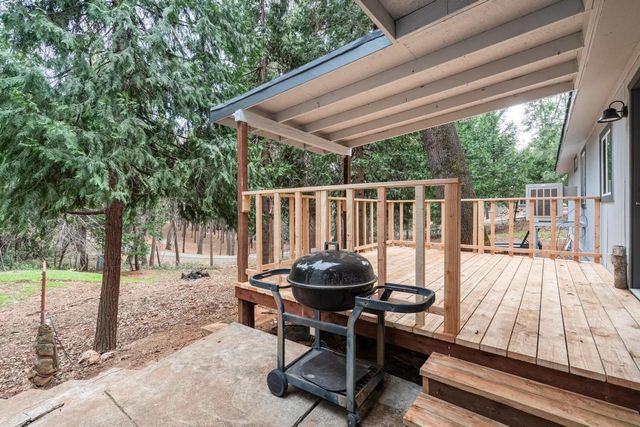 5790 Reservoir Rd, Georgetown, CA 95634