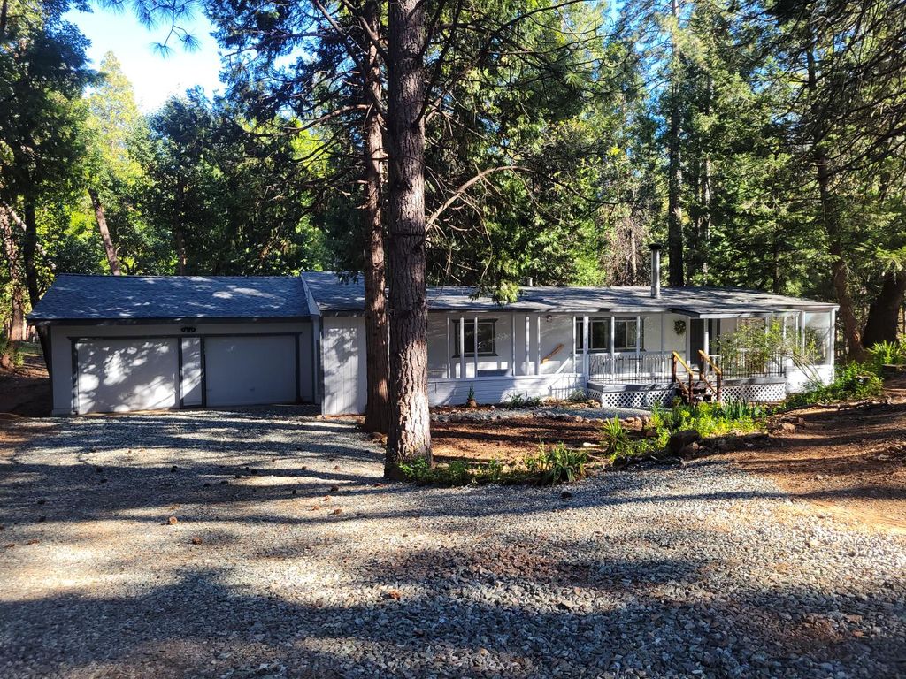 5790 Reservoir Rd, Georgetown, CA 95634